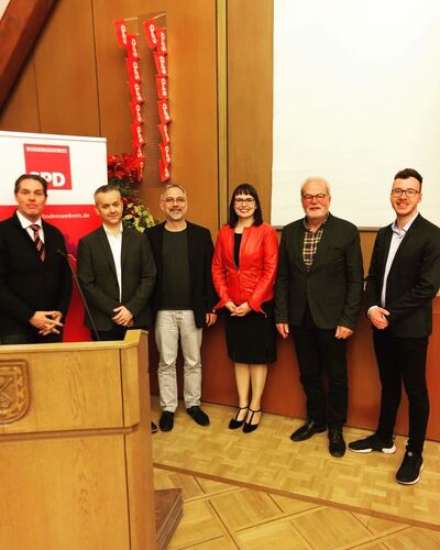 vlnr: Dieter Stauber, Dr. Rainer Röver, Werner Nuber, Britta Wagner, Norbert Zeller, Matthias Eckmann (Bild: bm)